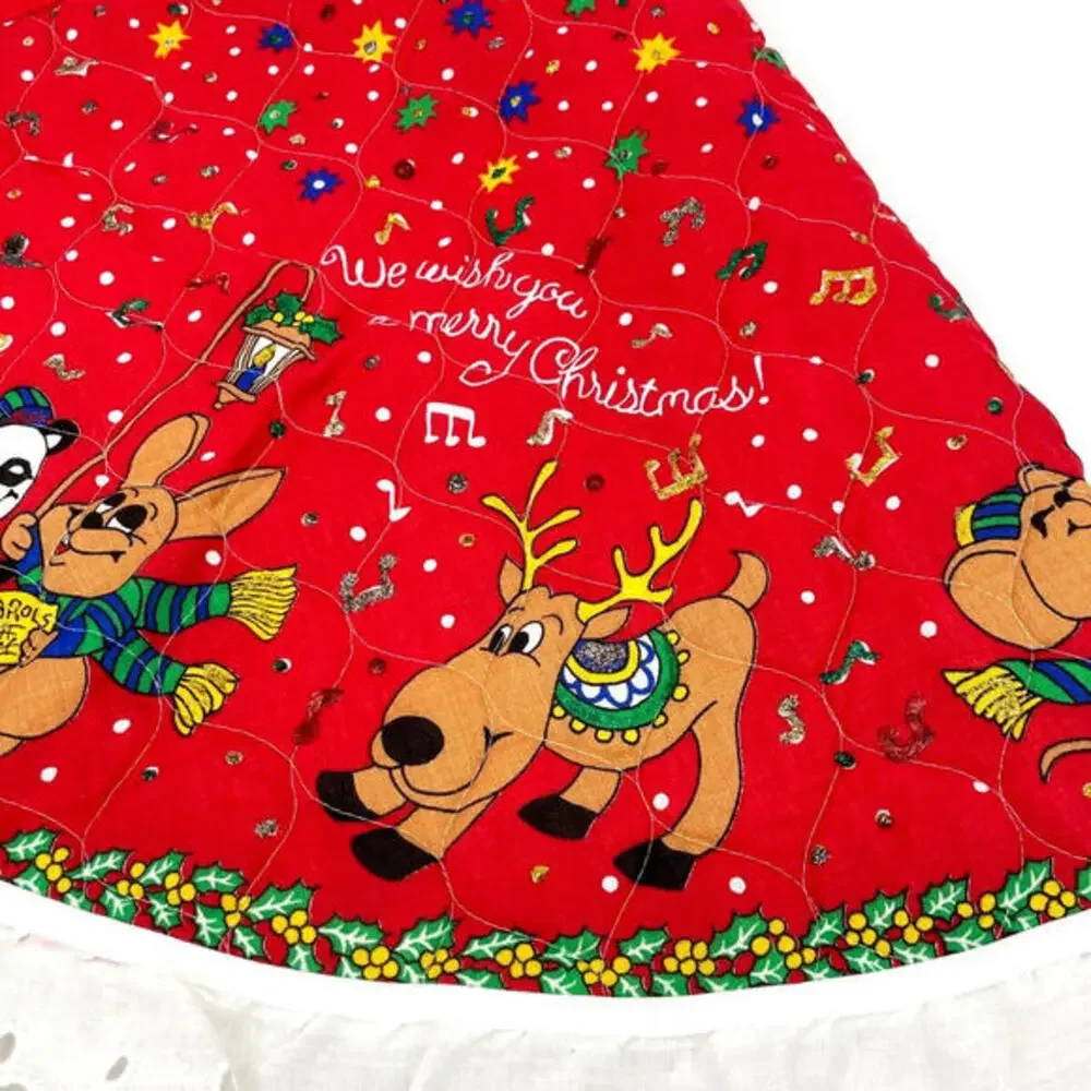 Vintage Handmade Quilted Fabric Cute Animal Carolers 35